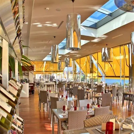 Grand Suisse Majestic, Autograph Collection Otel Montrö