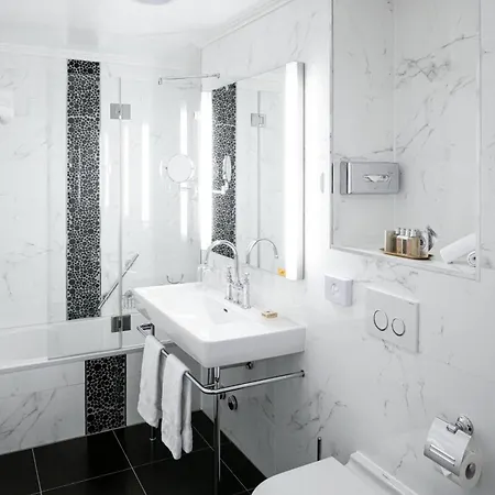 Otel Grand Suisse Majestic, Autograph Collection 4*
