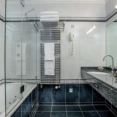 Otel Grand Suisse Majestic, Autograph Collection 4*