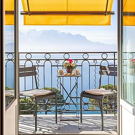 Grand Suisse Majestic, Autograph Collection