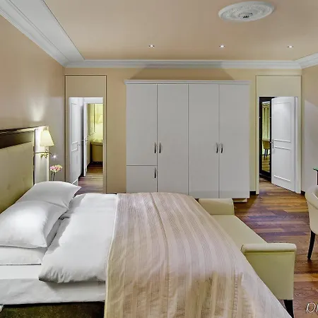 Grand Suisse Majestic, Autograph Collection 4* Montrö