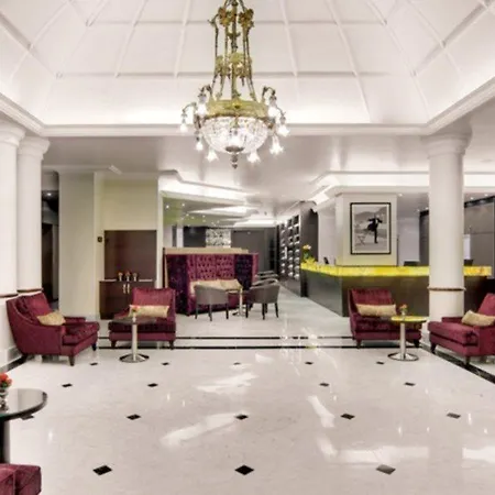 Otel Grand Suisse Majestic, Autograph Collection Montrö
