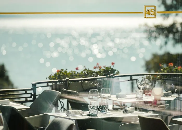 Grand Suisse Majestic, Autograph Collection