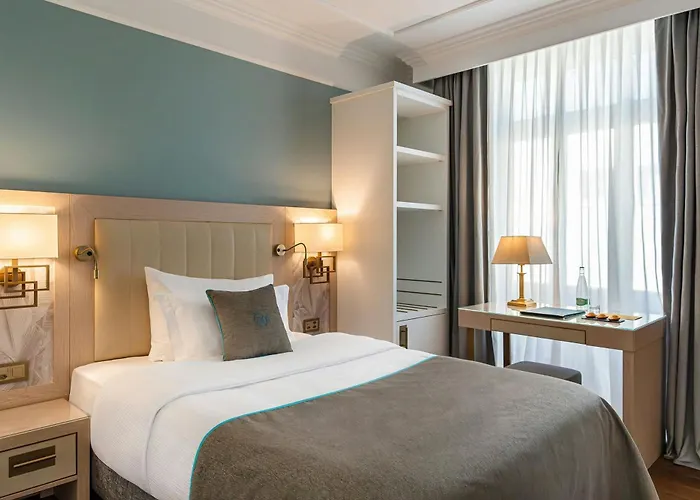 Hotel Grand Suisse Majestic, Autograph Collection Montreux