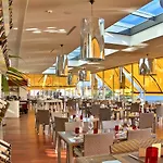 Grand Suisse Majestic, Autograph Collection فندق مونترو